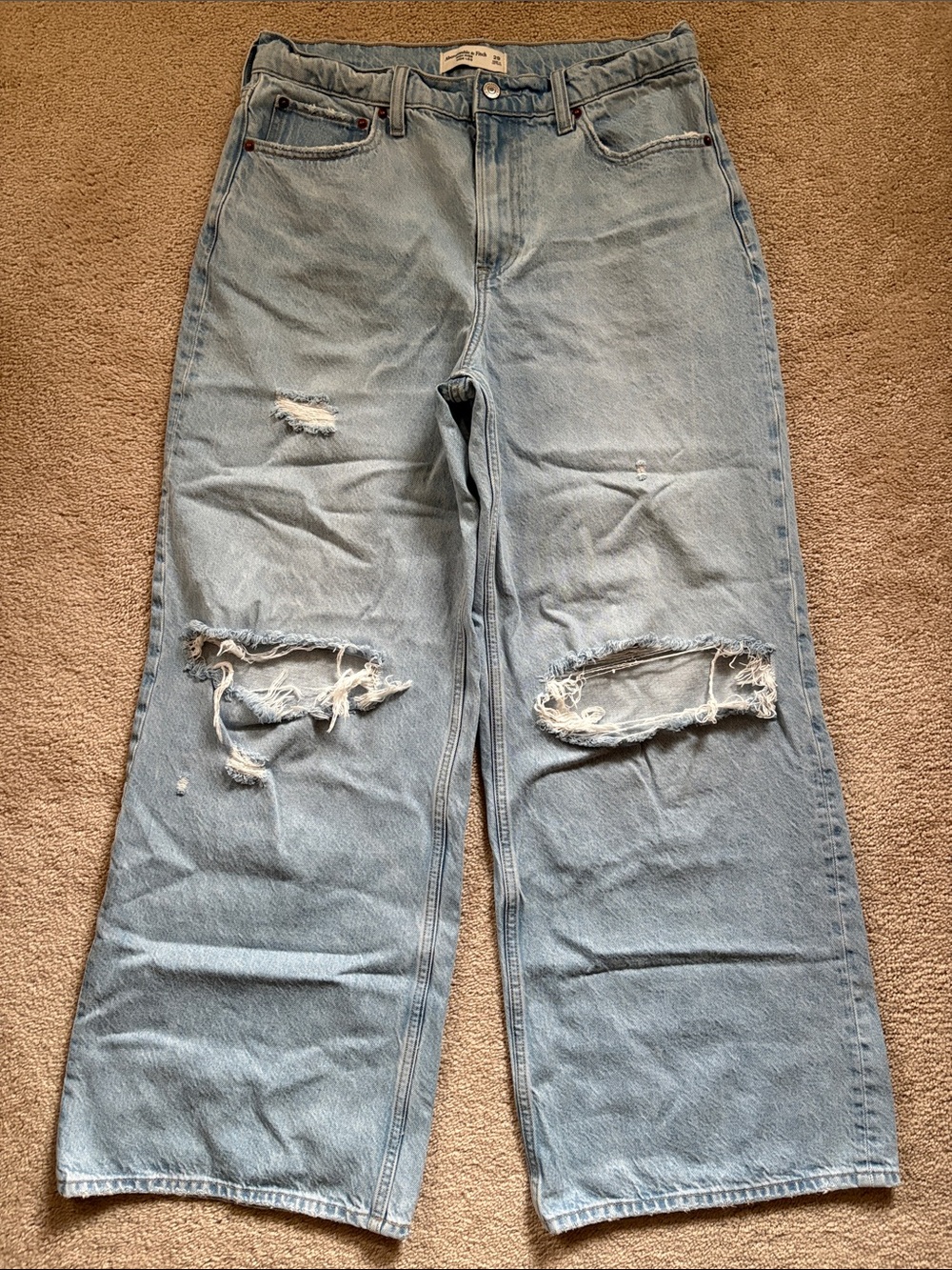 Abercrombie & Fitch High Rise Baggy Jeans